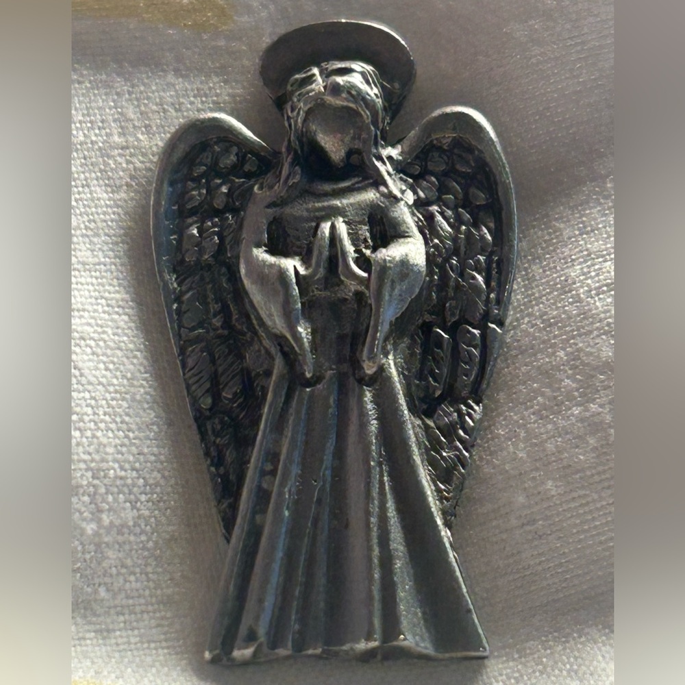 3/$30✨🪽💕Pewter Guardian Angel Lapel Pin • Spiritual Protection Gift • 3.25cm🪽💕